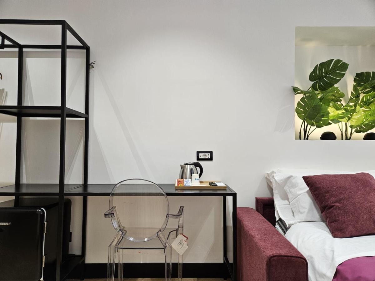 Orefici Place Naples Luaran gambar