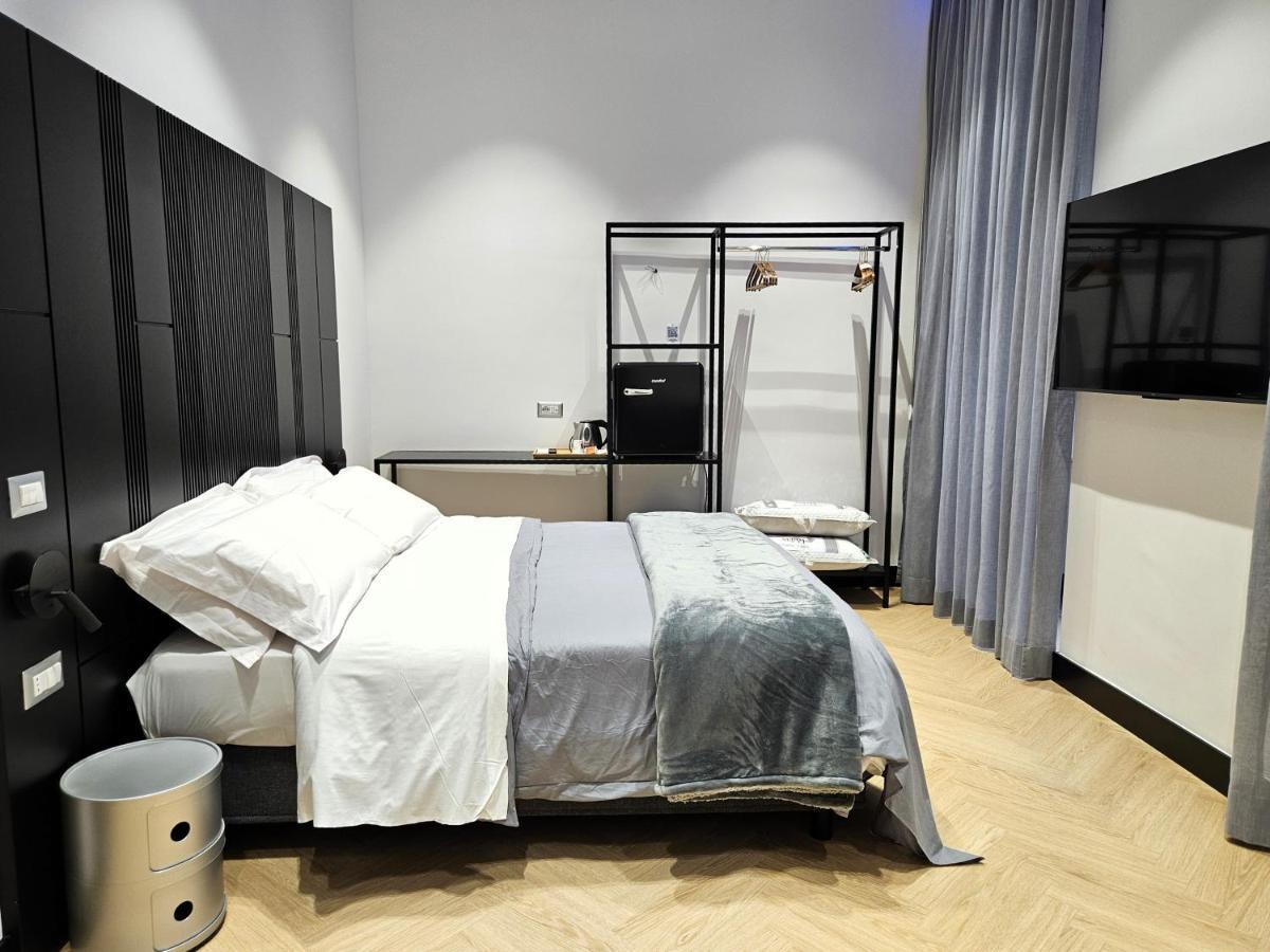 Orefici Place Naples Luaran gambar