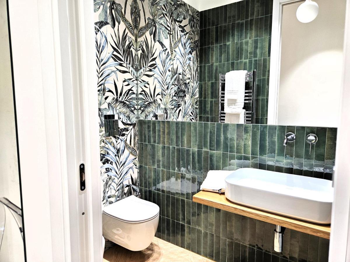 Orefici Place Naples Luaran gambar